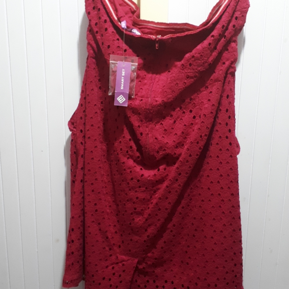 Dress - Picture 2 of 2